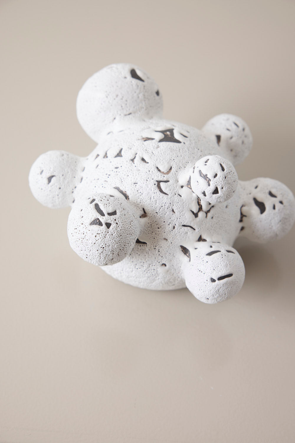 Askesky sort no.02 - Hulda Rún