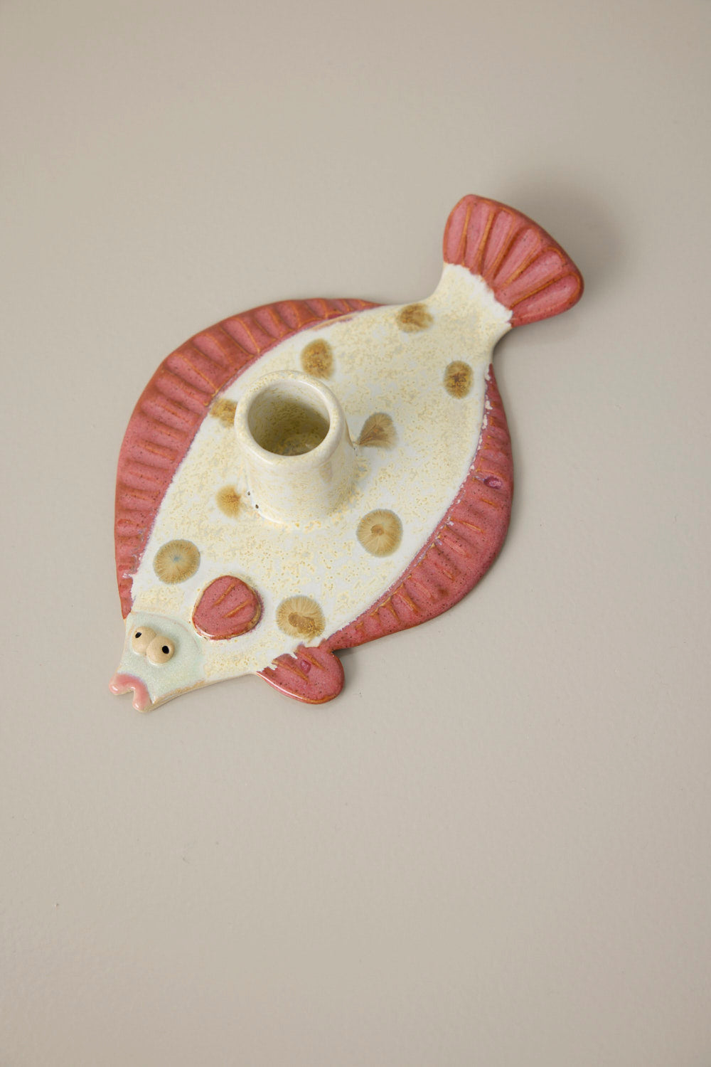 Fladfisk lysestage - Mia Lindbirk