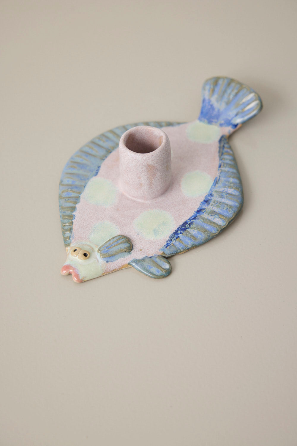 Fladfisk lysestage - Mia Lindbirk