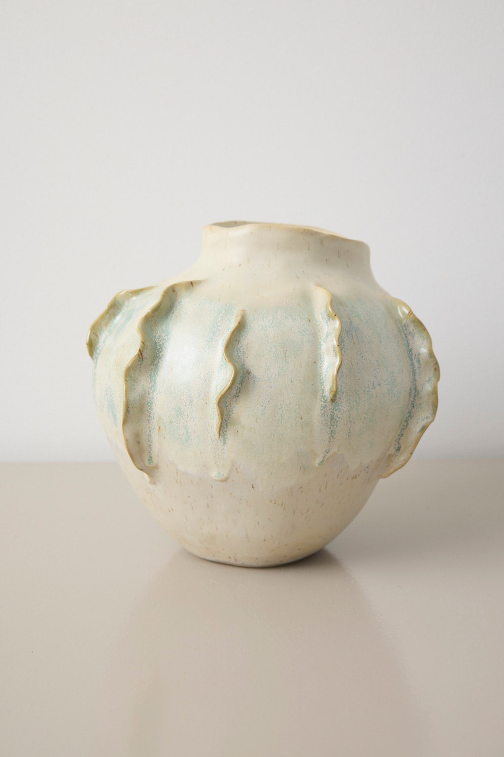 Vase med flæser
