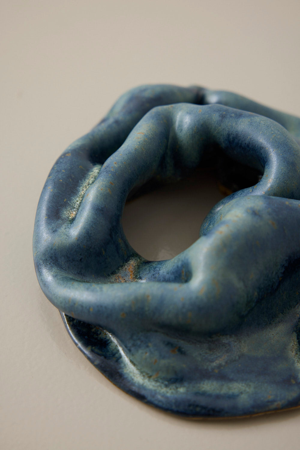 Stoflighed relief - Mia Lindbirk