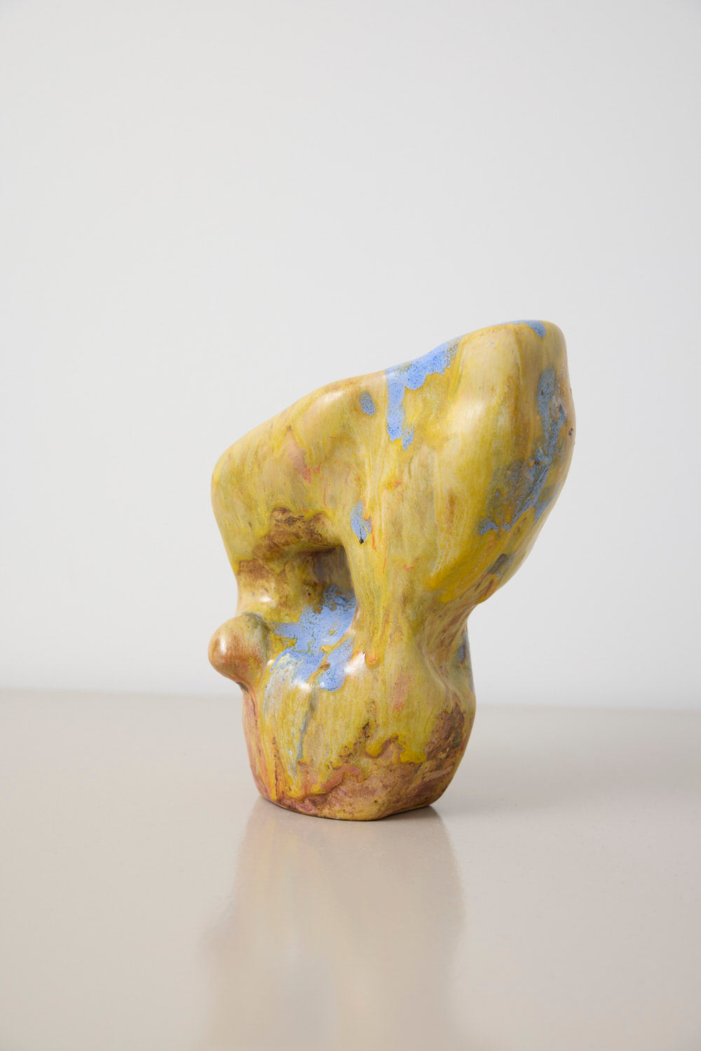 Gul skulptur - Lotte Lemor