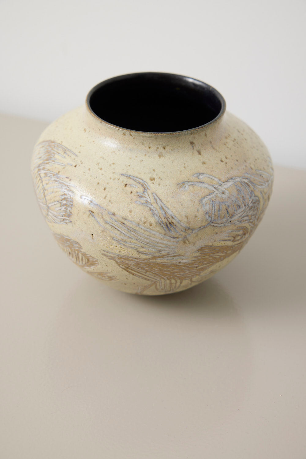 Vase med fabeldyr - Lotte Lemor