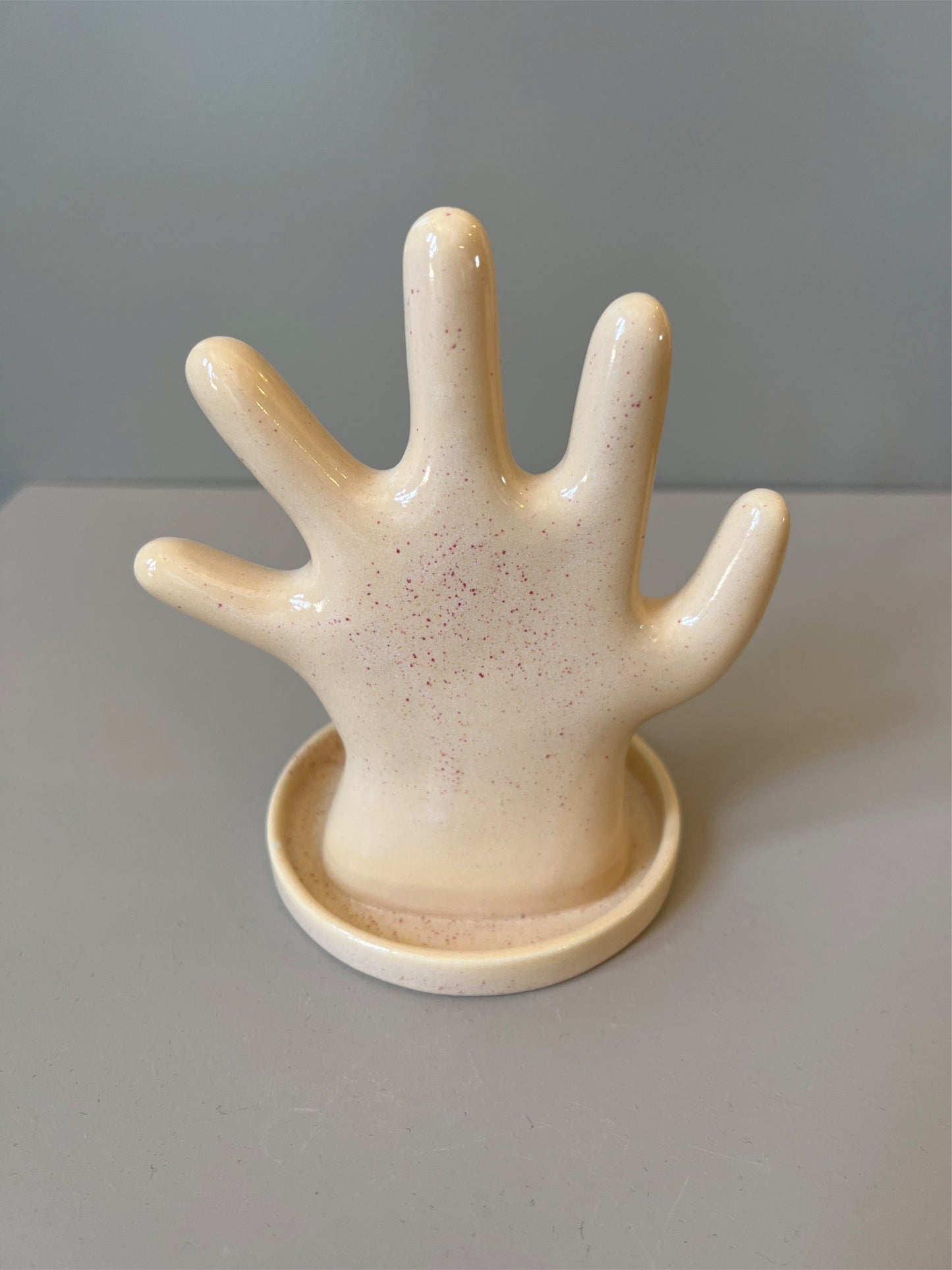 Thora Finnsdottir - Hello Hand