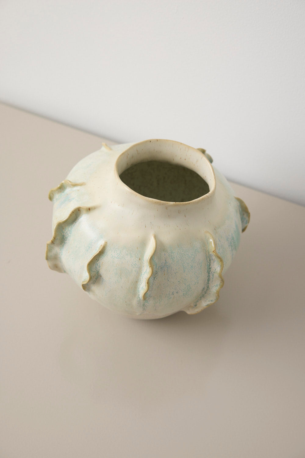 Vase med flæser