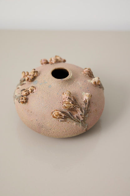 Vase med blomster - Lotte Lemor