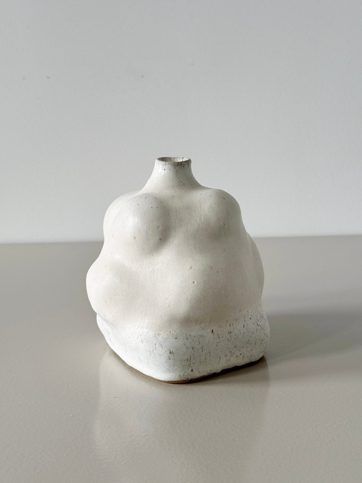 Mellemstor Shape Vase - Mia Lindbirk