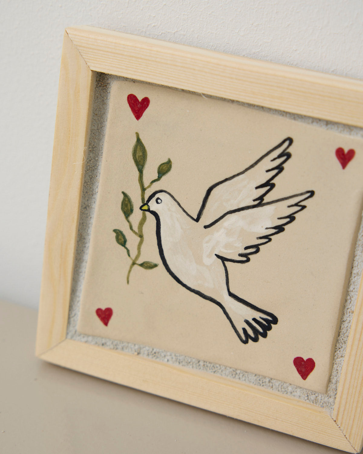 Fredsdue 1 - Charlotte K. Dethlefsen