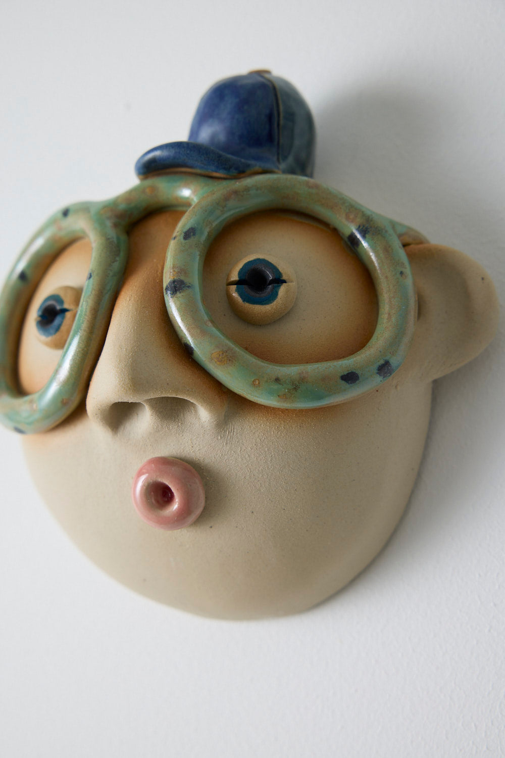 Hat og briller - Mia Lindbirk