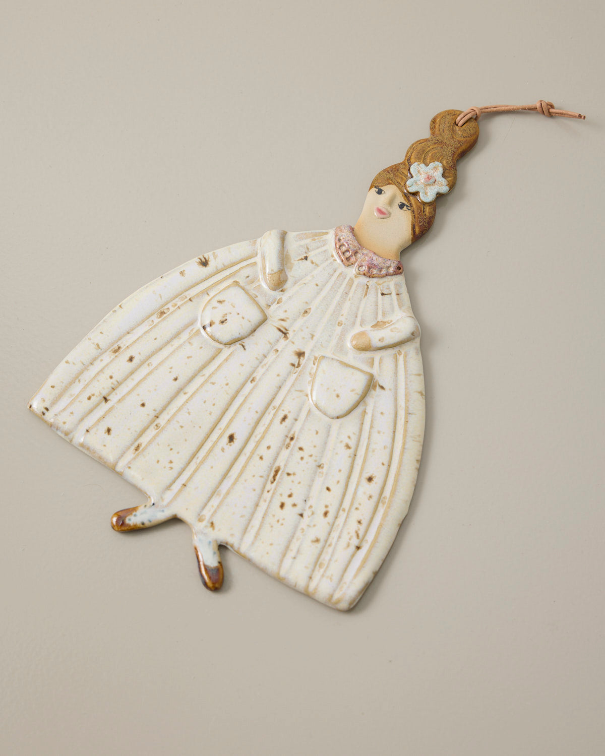 Dame med frakke - Mia Lindbirk