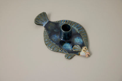 Fladfisk lysestage - Mia Lindbirk