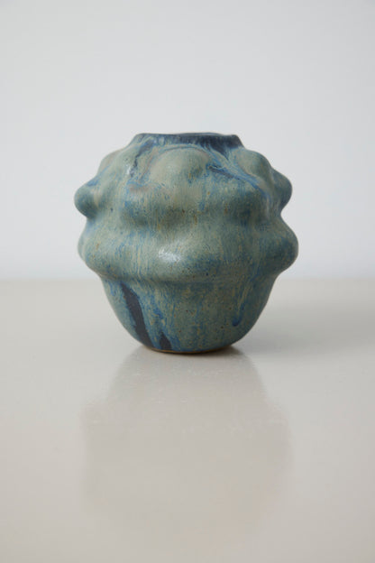 Vase bubbles - Mia Lindbirk