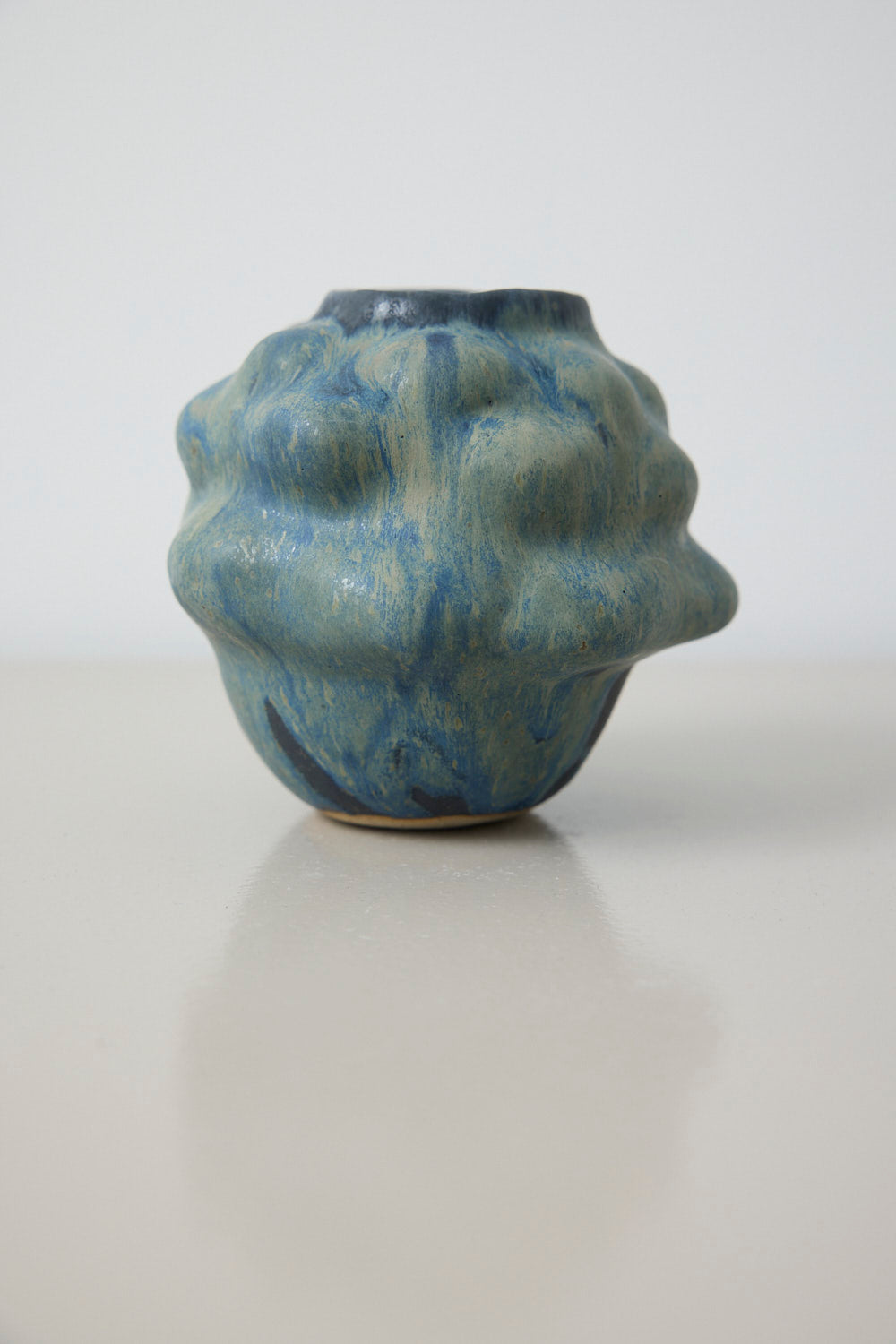 Vase bubbles - Mia Lindbirk