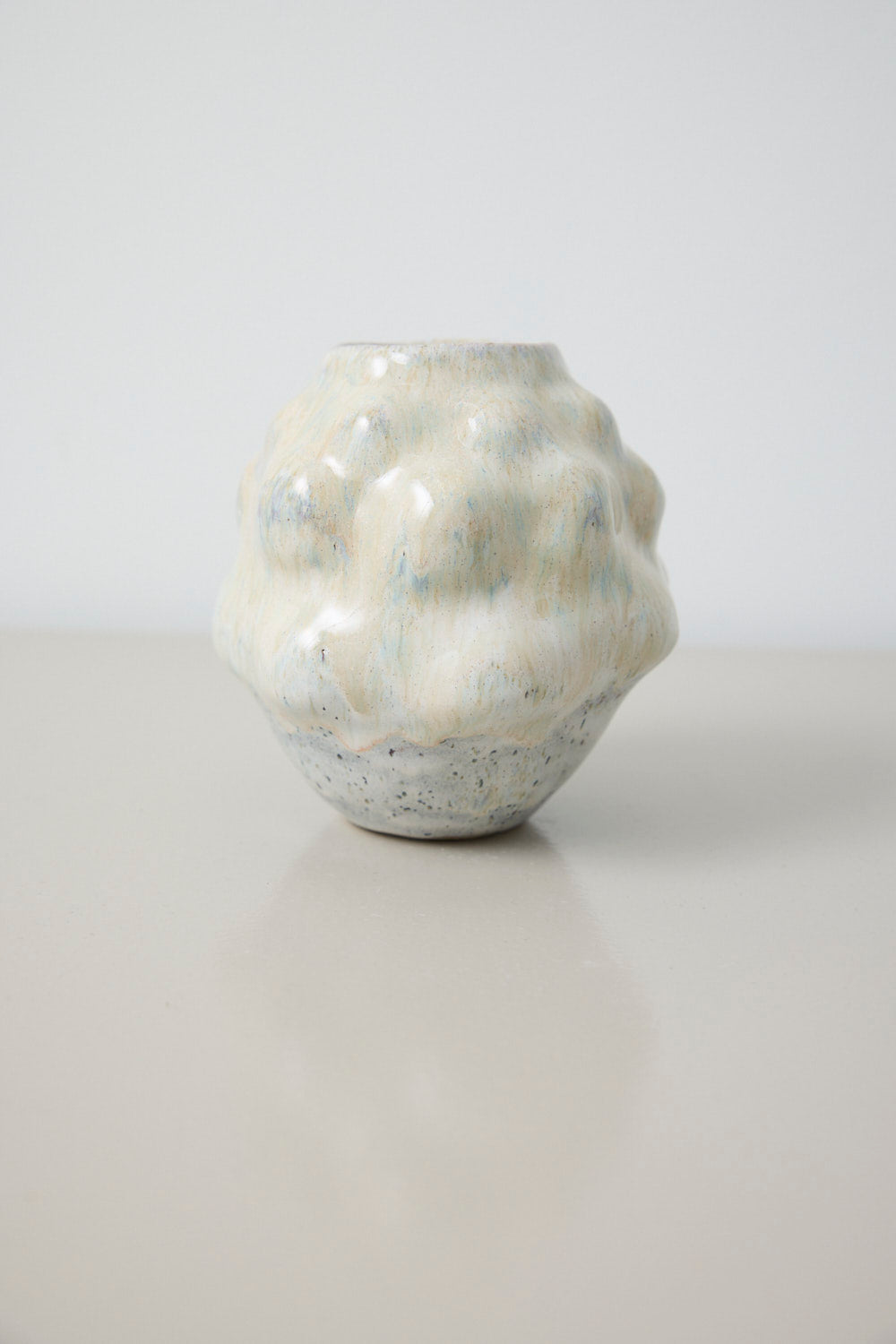 Vase bubbles - Mia Lindbirk