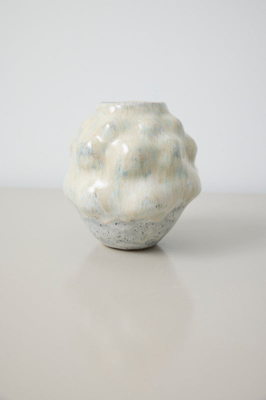 Vase bubbles - Mia Lindbirk