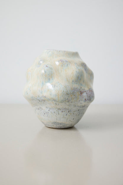 Vase bubbles - Mia Lindbirk