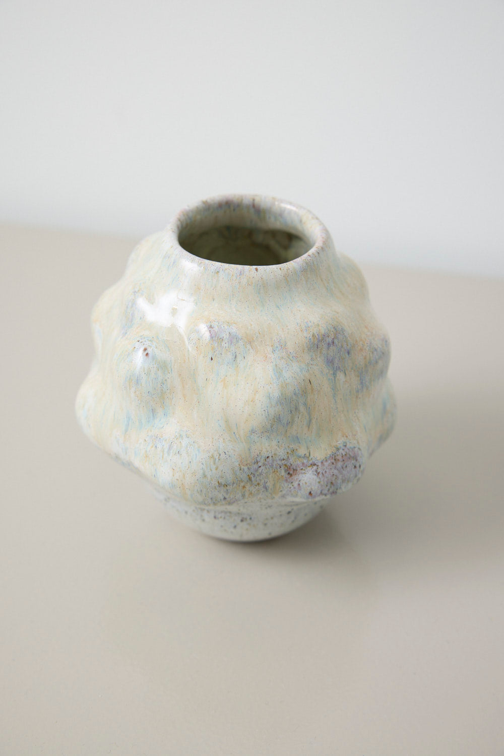 Vase bubbles - Mia Lindbirk