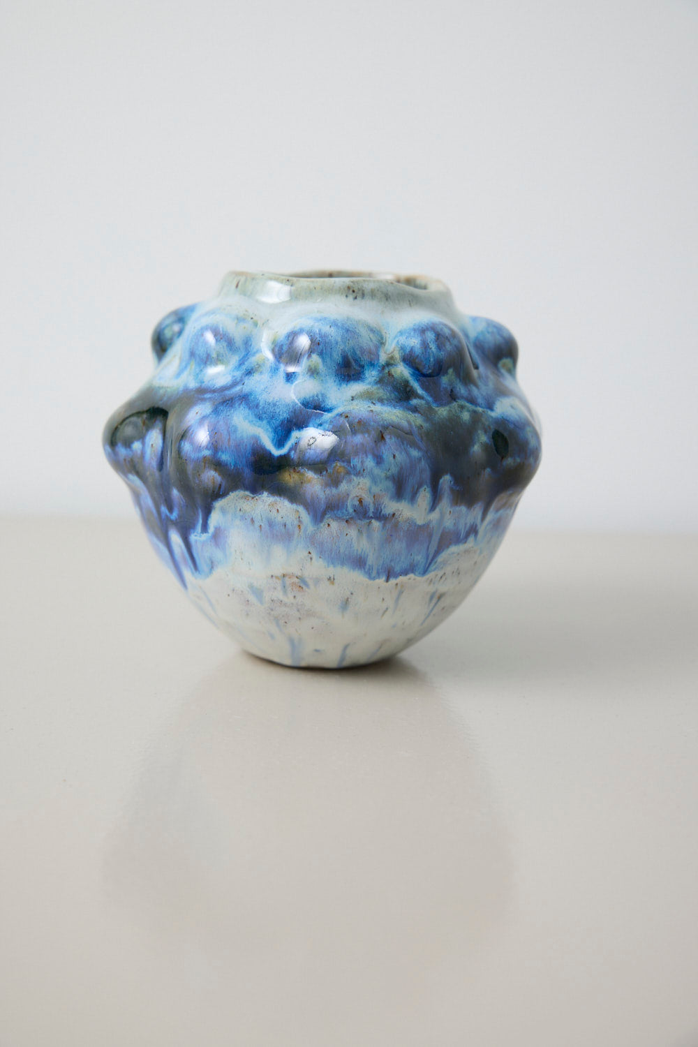 Vase bubbles - Mia Lindbirk
