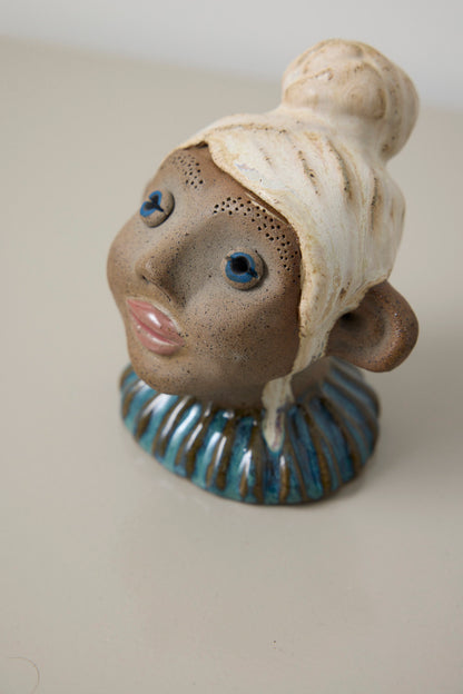 Buste - med knold på hovedet - Mia Lindbirk