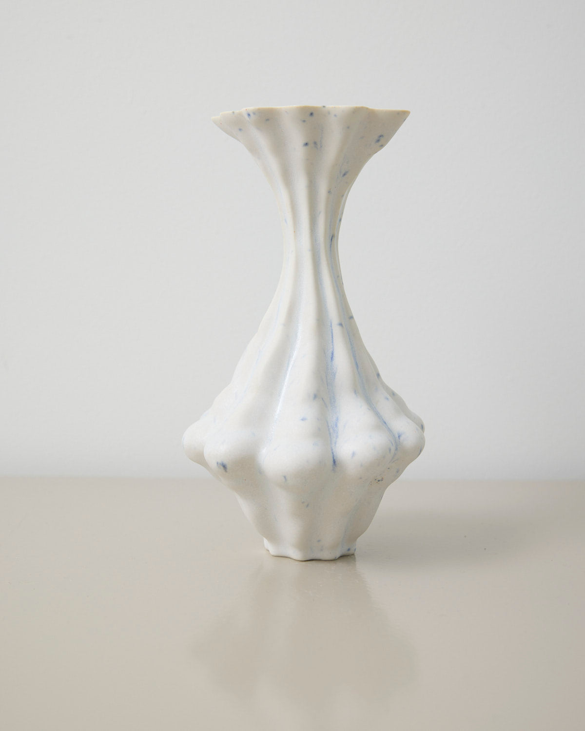 Curved High, Vulcano Flower - Thora Finnsdottir