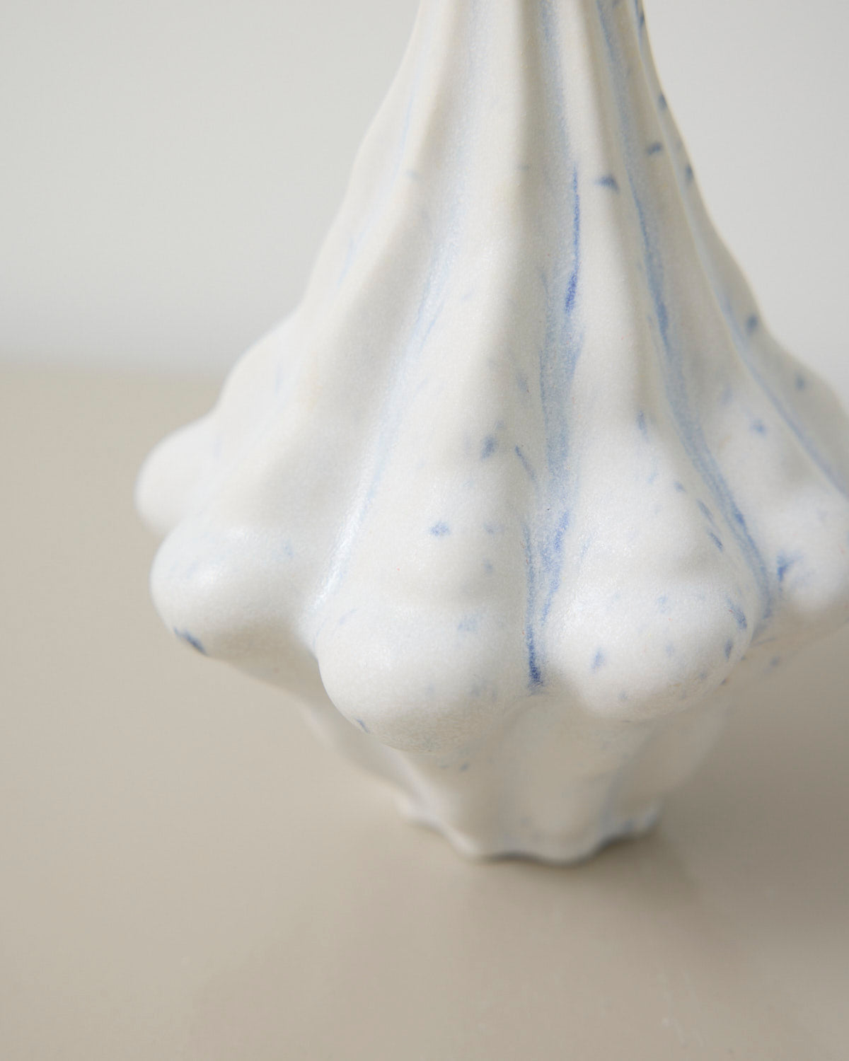 Curved High, Vulcano Flower - Thora Finnsdottir