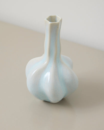 Twisted bud vase (Medium) - Thora Finnsdottir