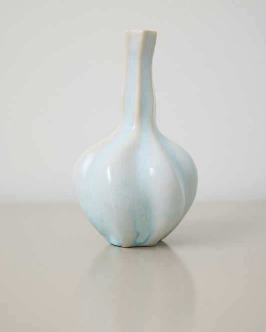 Twisted bud vase (Medium) - Thora Finnsdottir